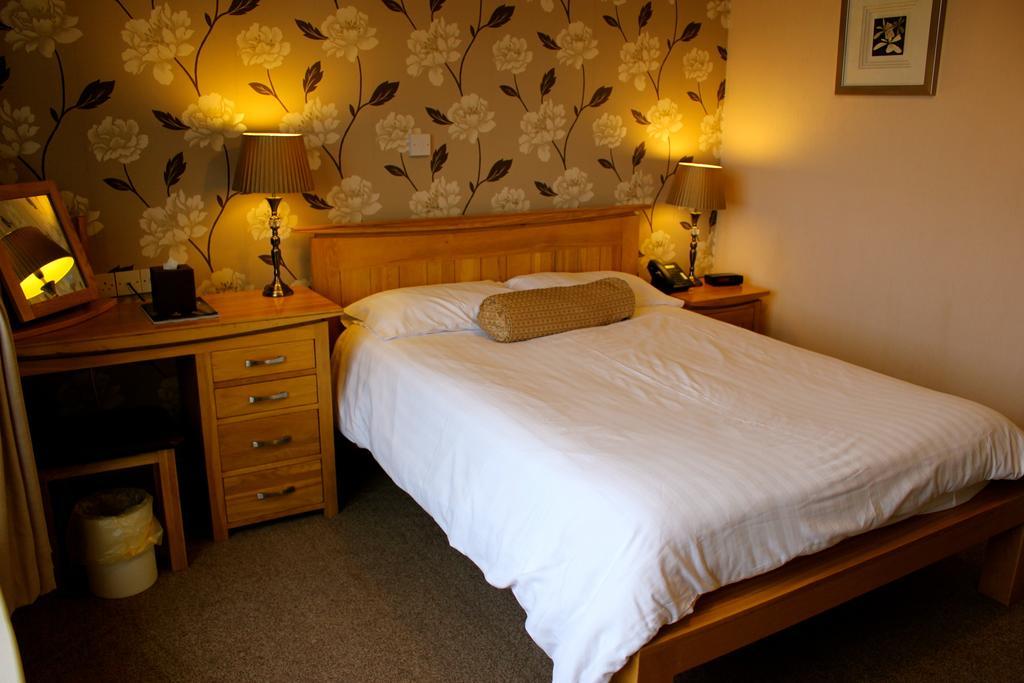 Broadway House Bed & Breakfast Laugharne Room photo