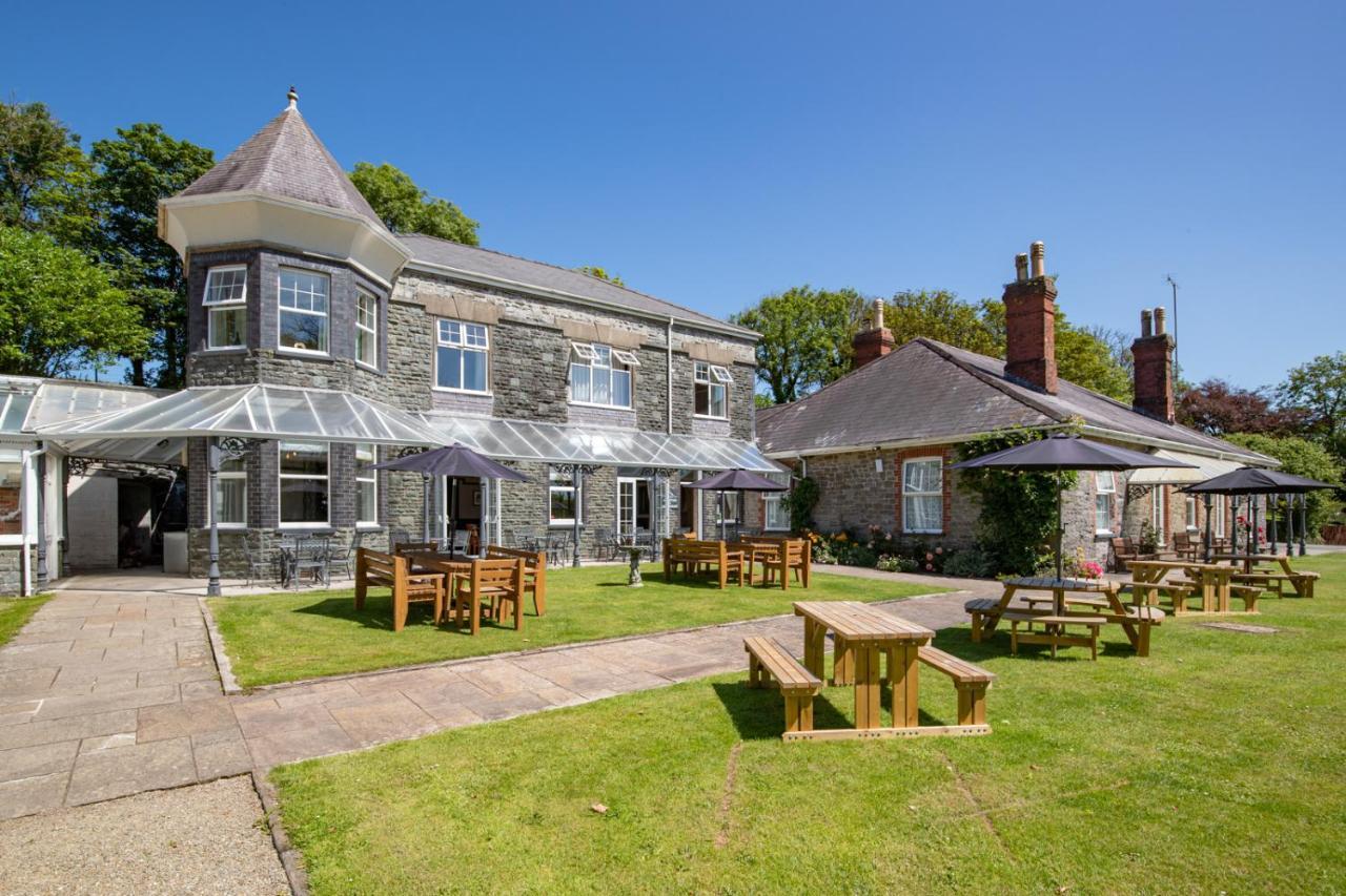 Broadway House Bed & Breakfast Laugharne Exterior photo
