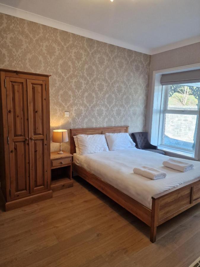 Broadway House Bed & Breakfast Laugharne Exterior photo